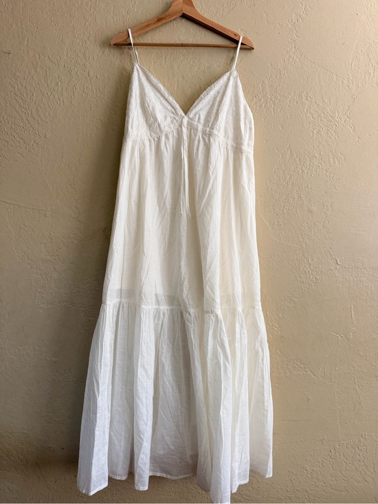 No Boundaries Dresses & Skirts - No Boundaries White Maxi Dress with Lace Bodice